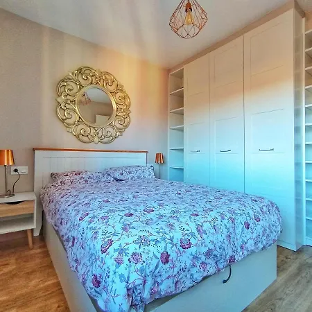 Ventana Al Naranco Apartment *